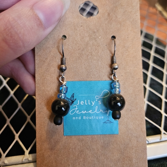 Jelly's Jewelry and Boutique Jewelry - Jelly's Jewelry and Boutique Handcrafted Black and Blue Glass Beaded Earring